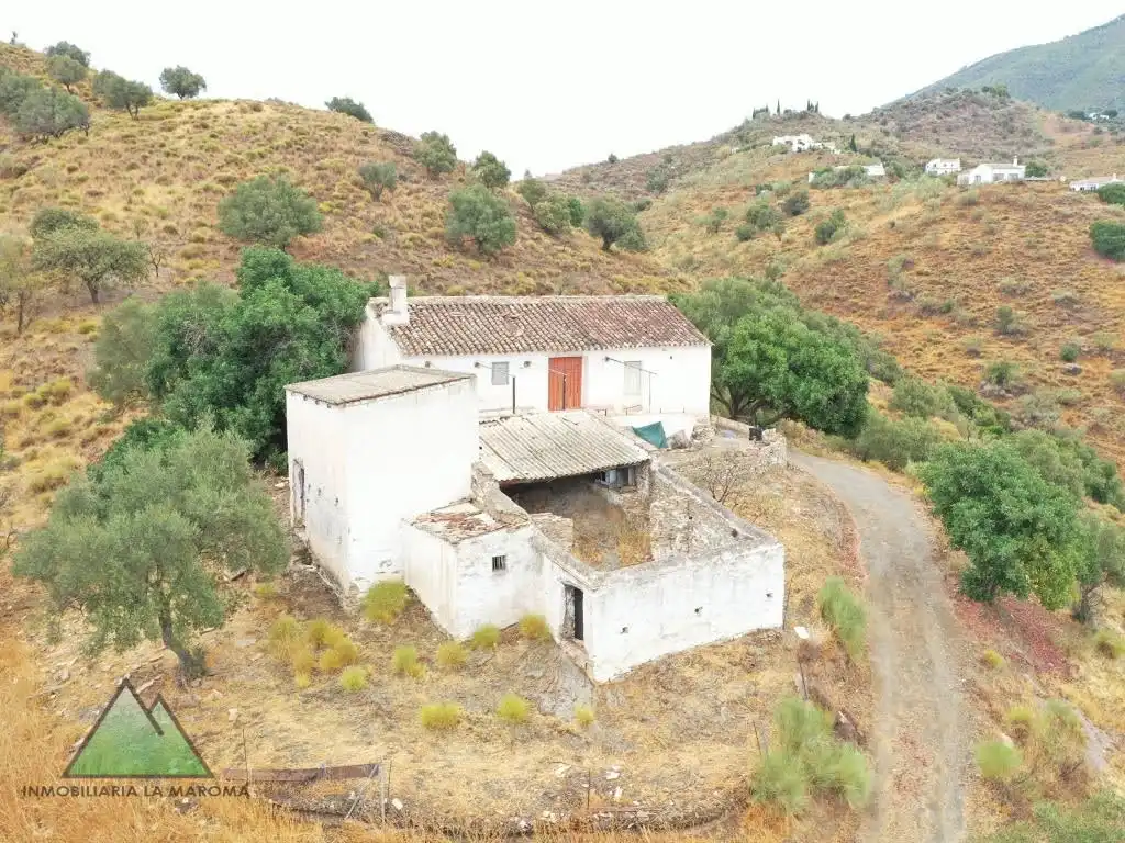 Casa rústica en venta en Canillas de Aceituno, imagen 2
