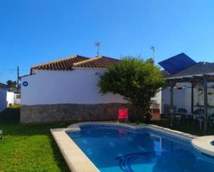 Piscina de Casa o xalet en venda en Chiclana de la Frontera amb Calefacció, Terrassa i Traster