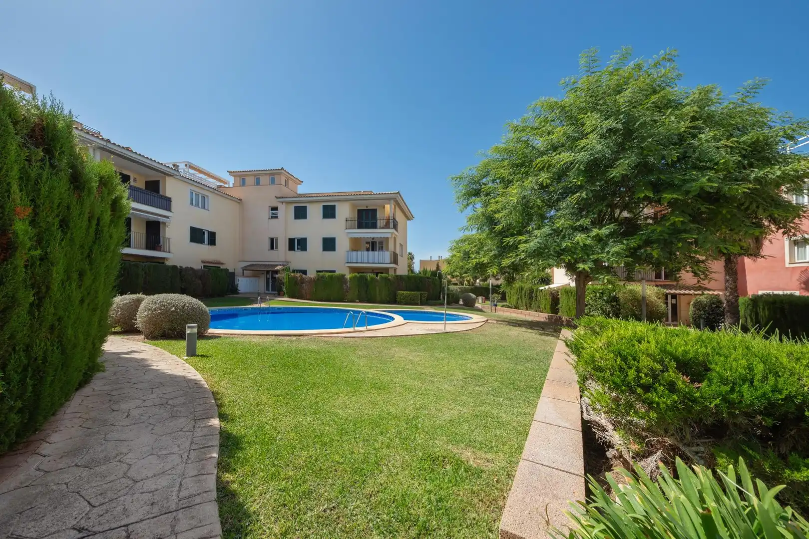 Swimming pool of Flat for sale in Llucmajor  with Air Conditioner, Heating and Private garden