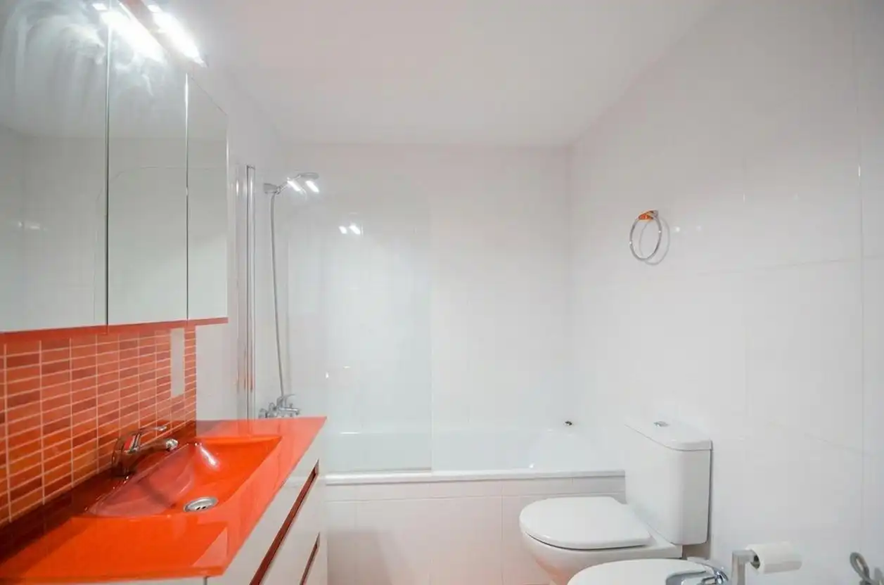 Bathroom of Flat for sale in Vícar  with Community pool