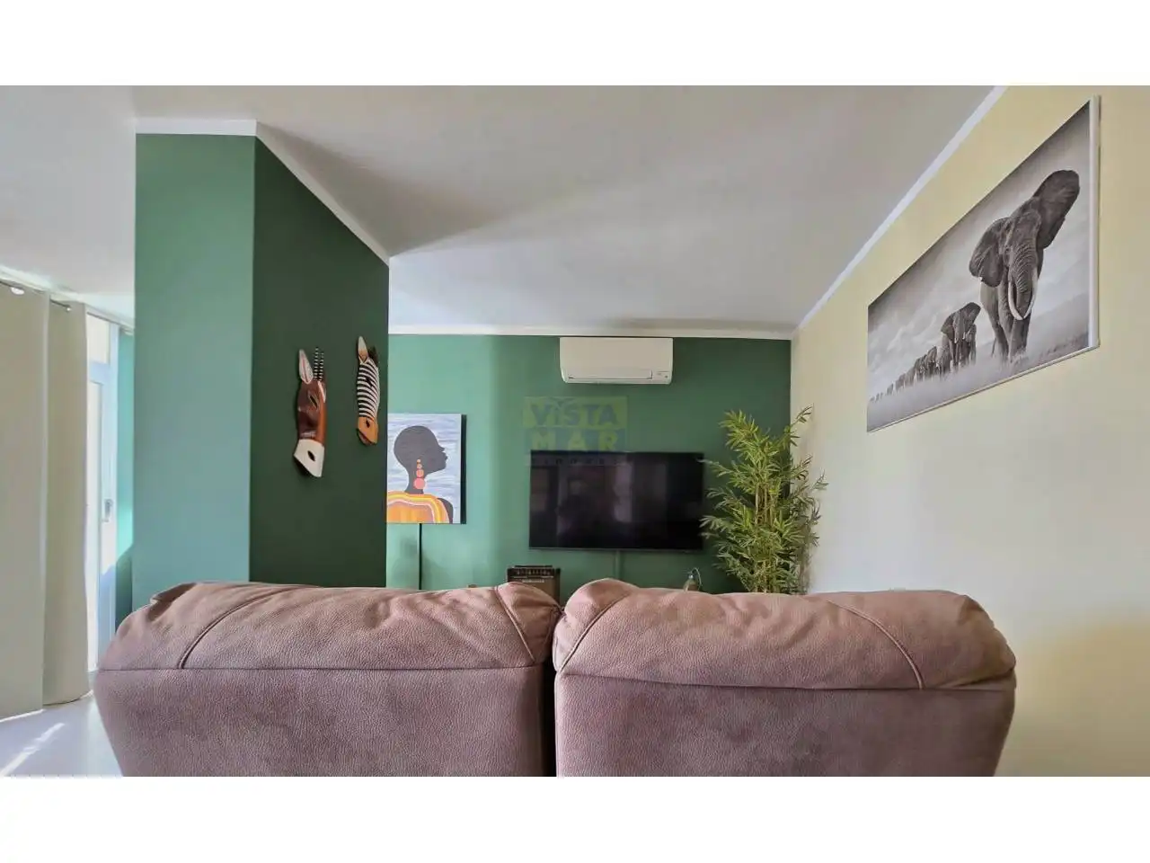 Sala d'estar de Àtic en venda en El Vendrell amb Aire condicionat, Parquet i Terrassa