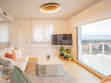 Terraced house for sale in Calle Serra Gelada 23