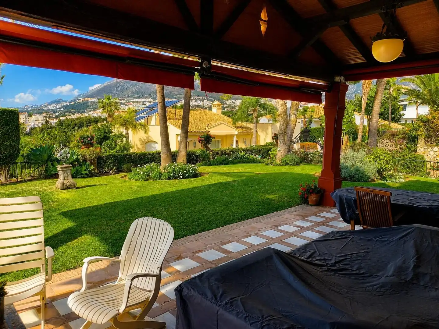 Jardí de Casa o xalet en venda en Benalmádena amb Aire condicionat, Calefacció i Jardí privat