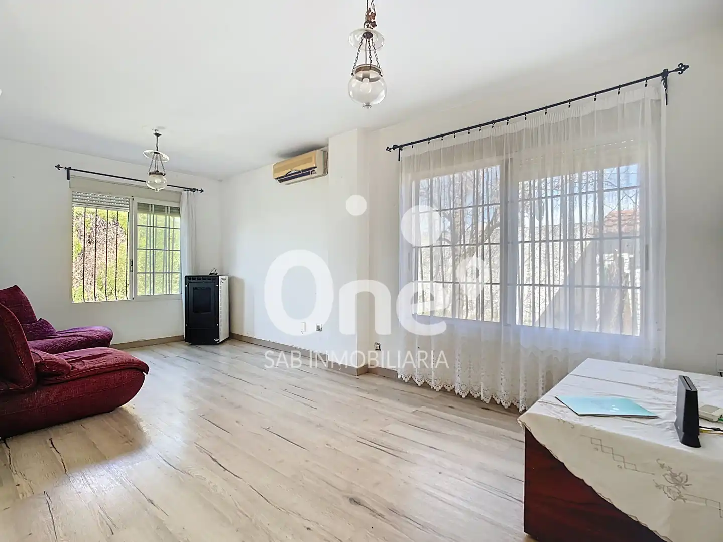 Living room of Houses for sale in L'Eliana  with Air Conditioner, Heating and Private garden