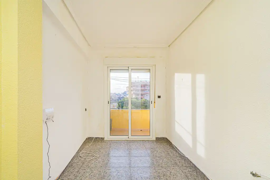 Piso en venta en C/ Río Bidasoa , San Crispín - Huerta Nueva-Estación