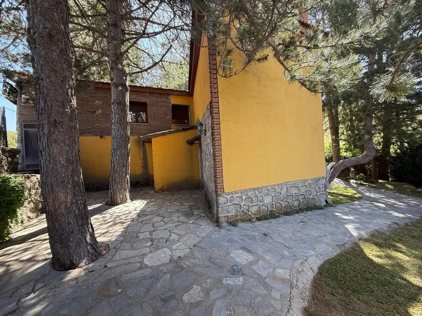 Vista exterior de Casa o xalet en venda en Cepeda la Mora amb Calefacció, Jardí privat i Traster