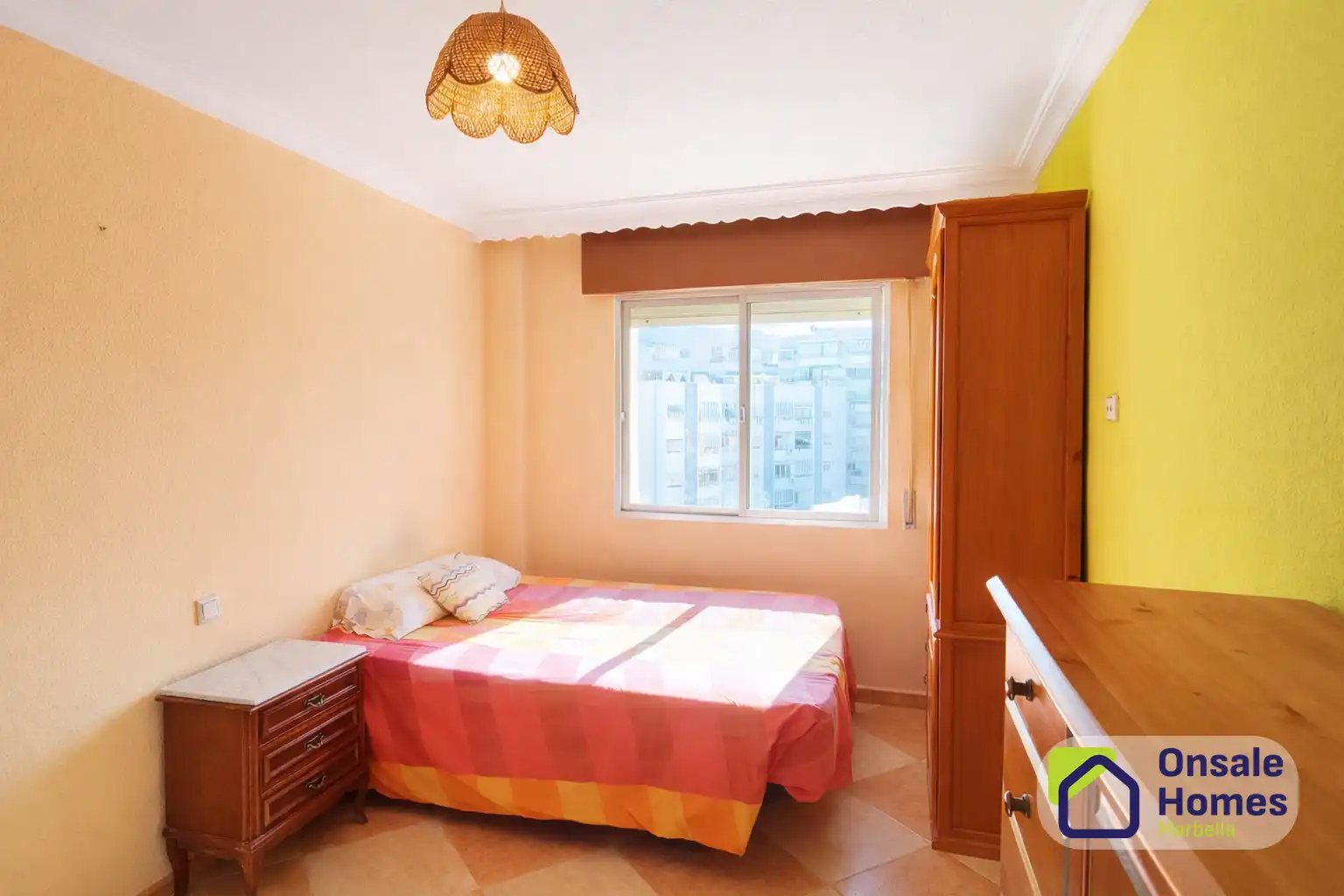 Bedroom of Flat for sale in Marbella  with Heating, Terrace and Washing machine