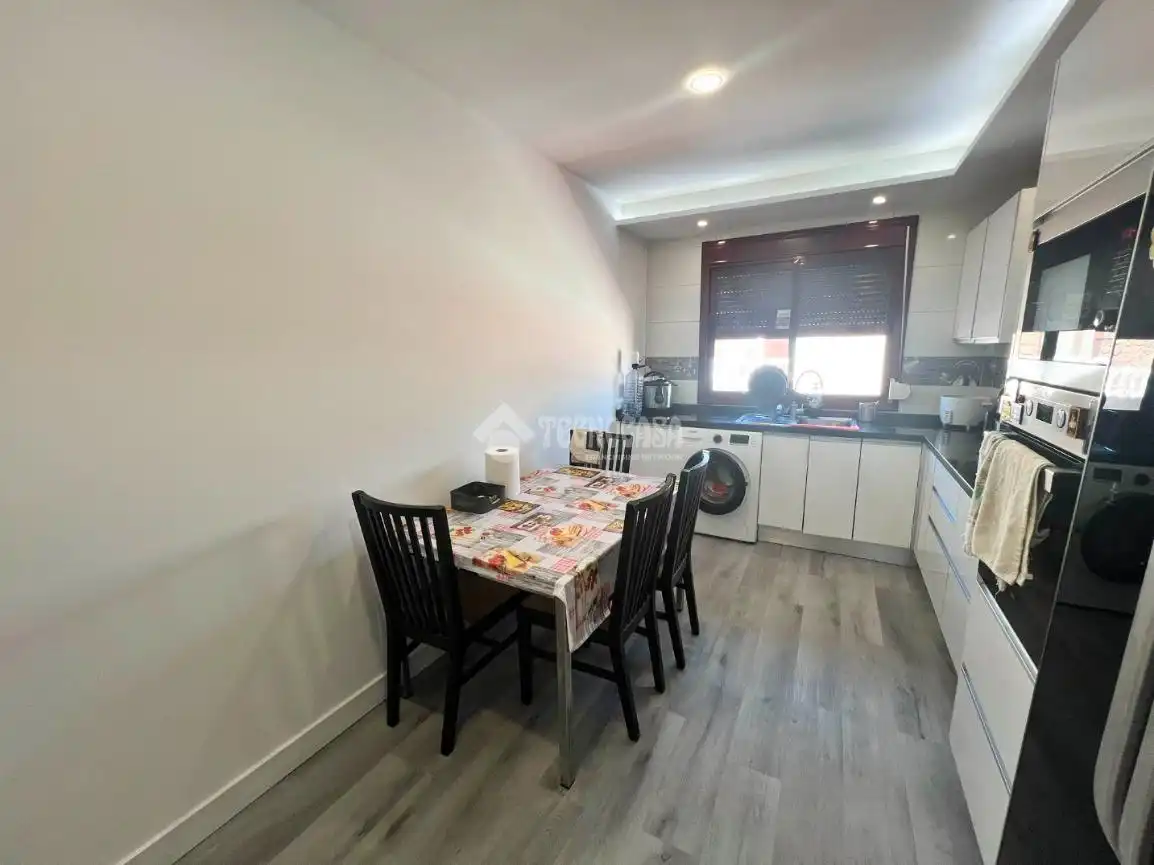 Cocina de Piso en venta en Santa Lucía de Tirajana con Aire acondicionado, Amueblado y Balcón