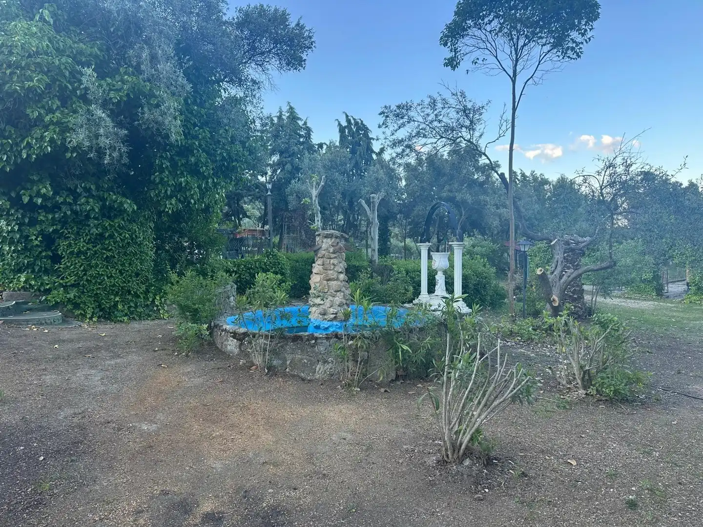 Jardín de Finca rústica en venta en Nuño Gómez con Aire acondicionado, Calefacción y Jardín privado