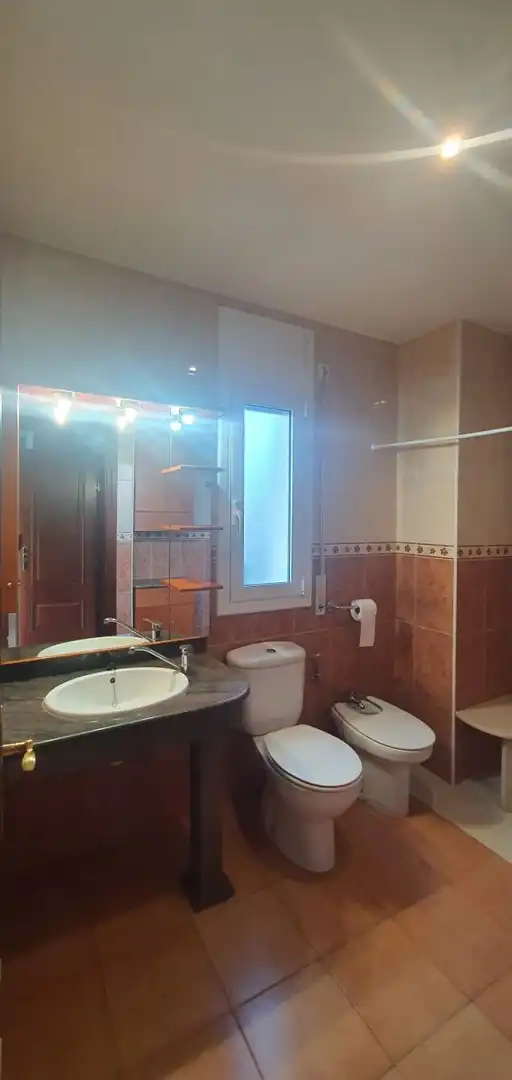 Baño de Casa o chalet en venta en Els Pallaresos con Aire acondicionado, Calefacción y Jardín privado