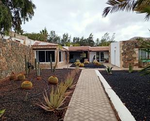 Vista exterior de Finca rústica en venda en Pájara amb Aire condicionat, Jardí privat i Terrassa