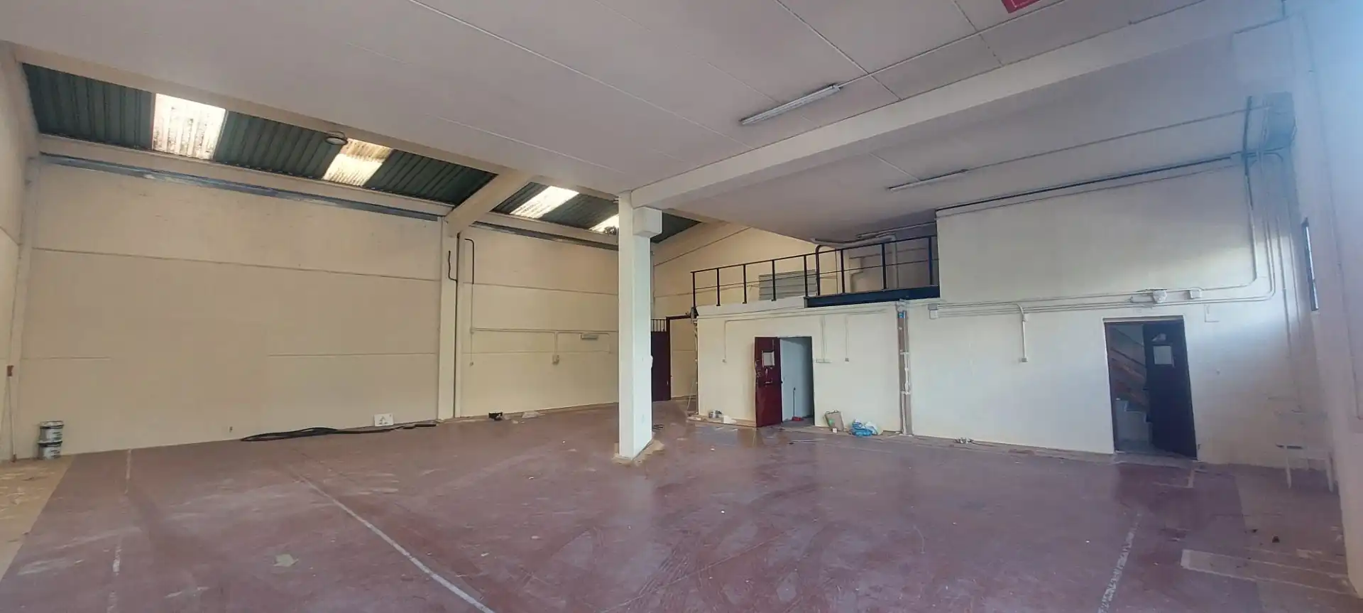 Nau industrial de lloguer en Leganés