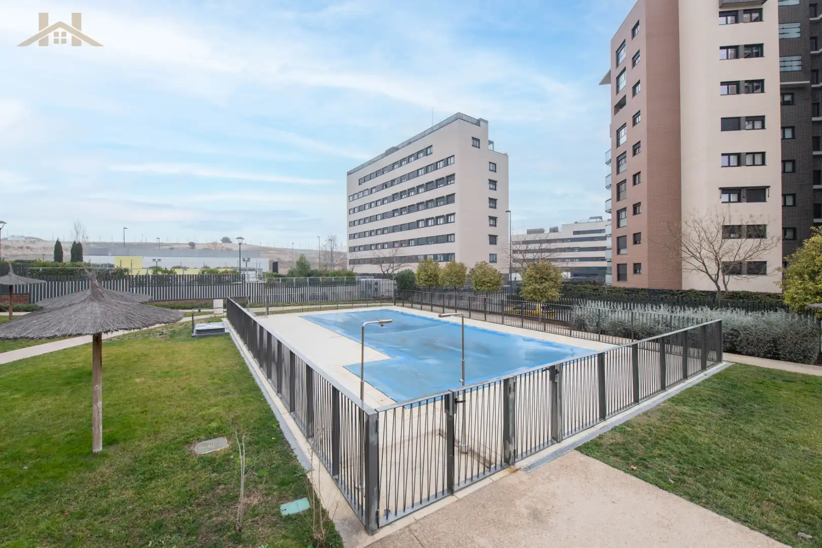 Piscina de Pis en venda en Tres Cantos amb Aire condicionat, Calefacció i Terrassa