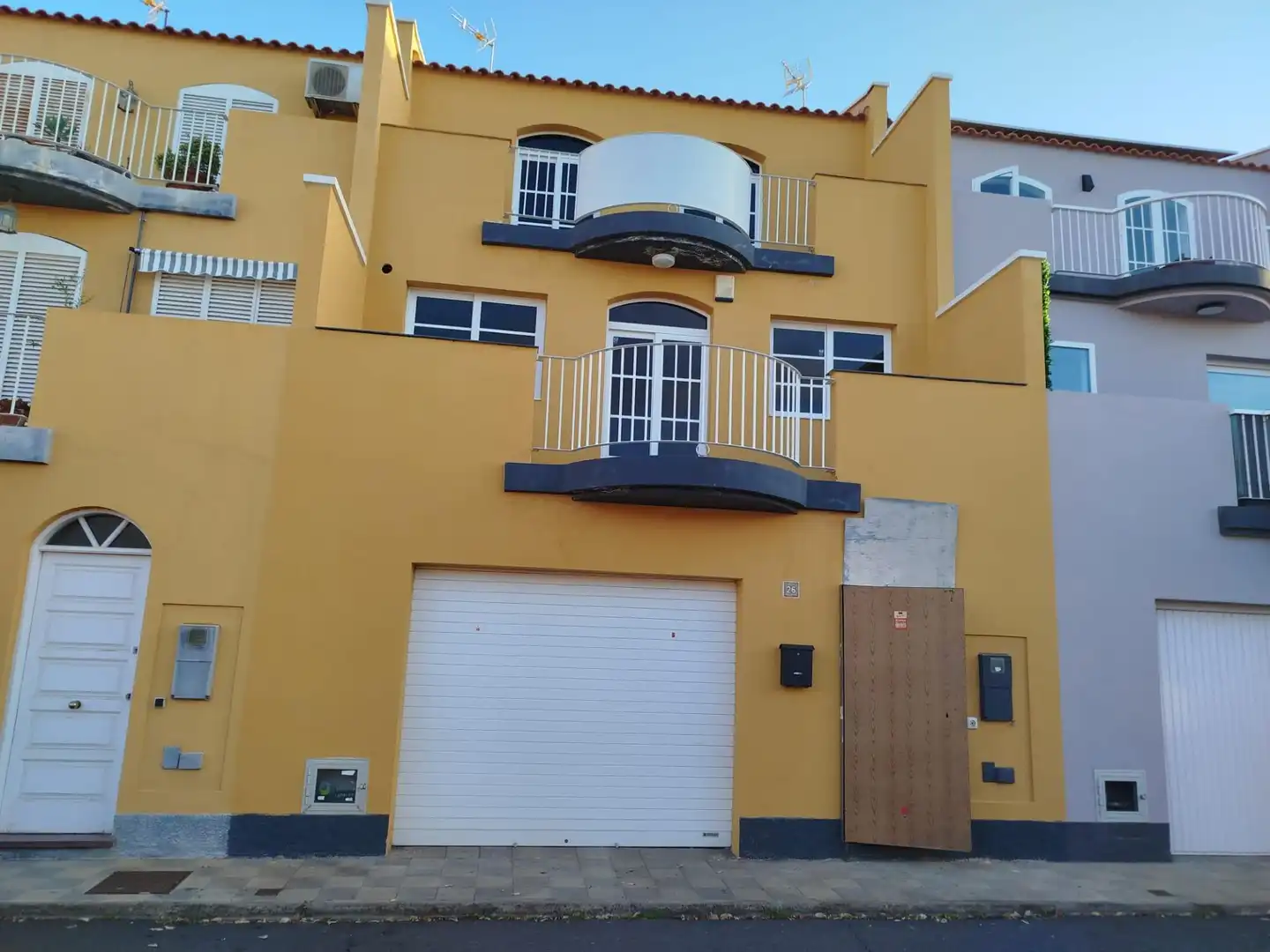 Vista exterior de Casa adosada en venta en Santa Cruz de Tenerife