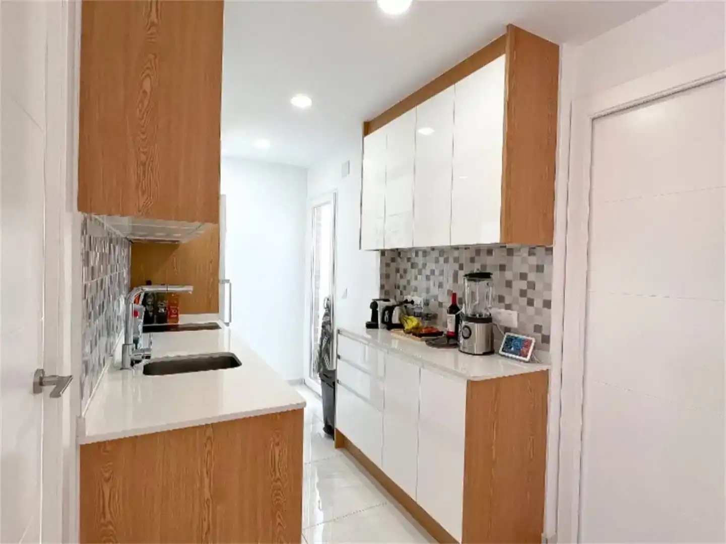 Kitchen of Flat for sale in Playa del Acequión, Náufragos y Rocío del Mar