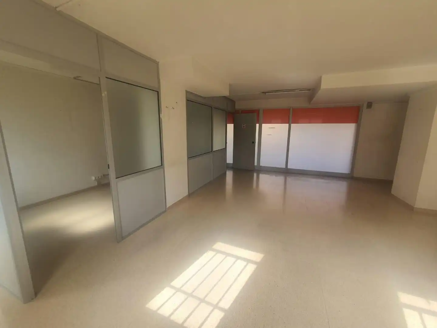 Local commercial à vendre à Martorell