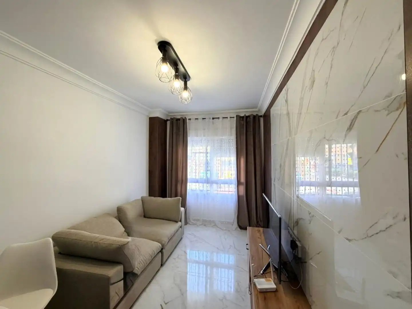 Sala de estar de Apartamento en venta en Torrevieja con Aire acondicionado, Amueblado y Piscina comunitaria