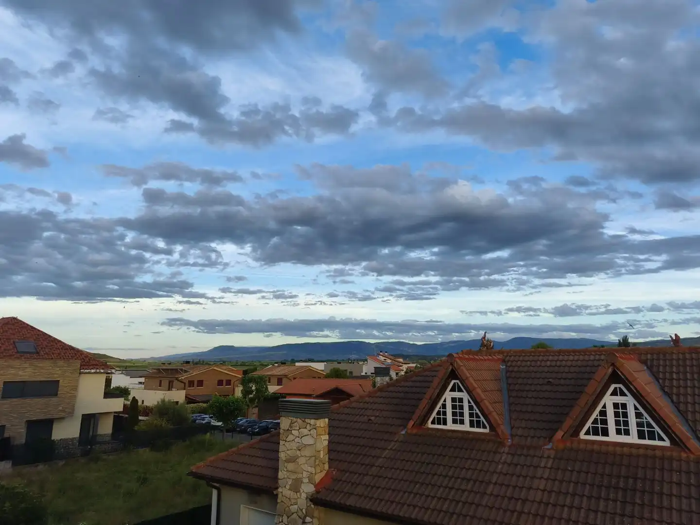 Vista exterior de Casa o xalet en venda en Navarrete amb Calefacció, Jardí privat i Terrassa