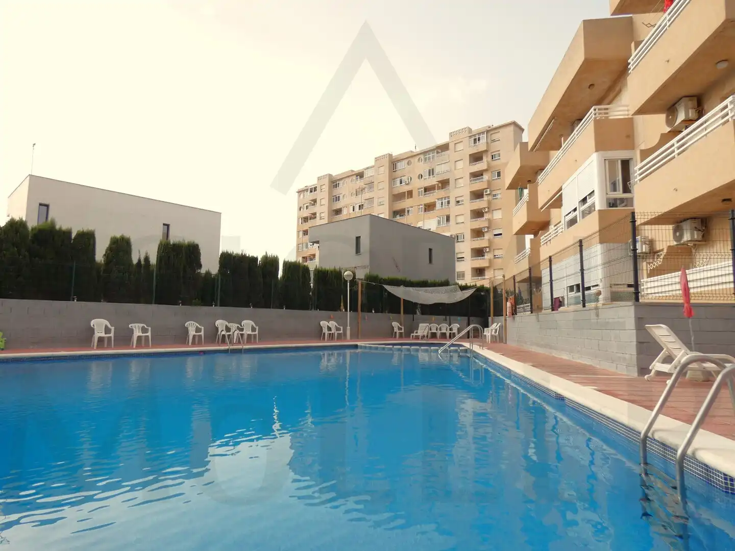 Piscina de Apartament de lloguer en Cartagena amb Terrassa, Moblat i Forn