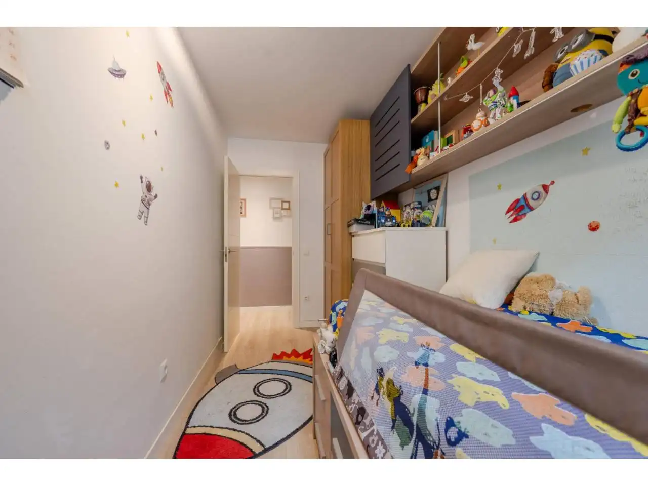 Bedroom of Flat for sale in Girona  with Heating, Parquet flooring and Storage room