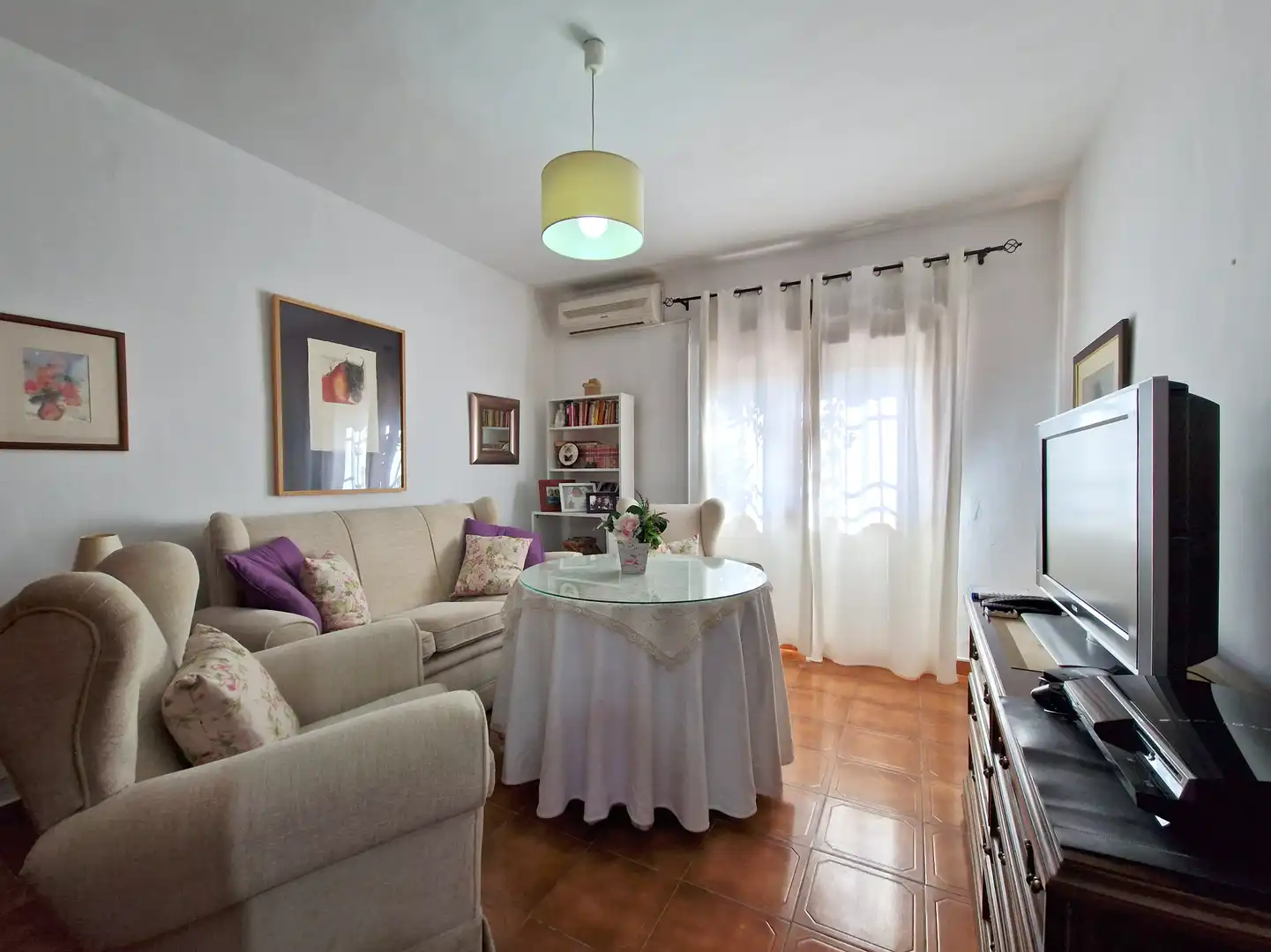 Sala de estar de Finca rústica en venta en Toledo con Aire acondicionado, Calefacción y Jardín privado