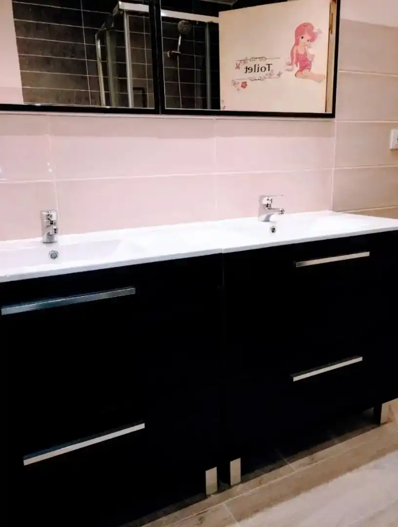 Baño de Piso para compartir en Centro