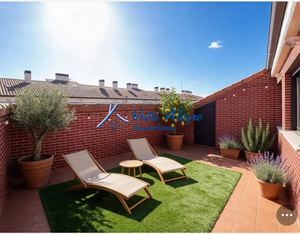 Attic for sale in Avenida La Rioja, Haro