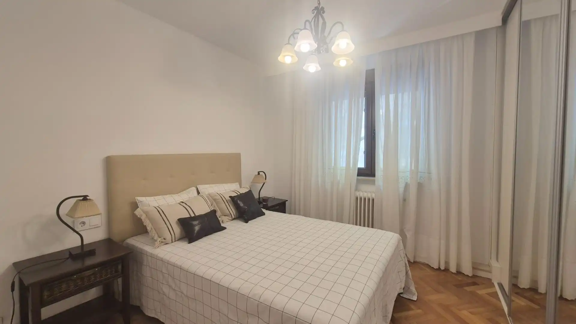 Habitación de Piso de alquiler en Salamanca con Calefacción, Parquet y Amueblado
