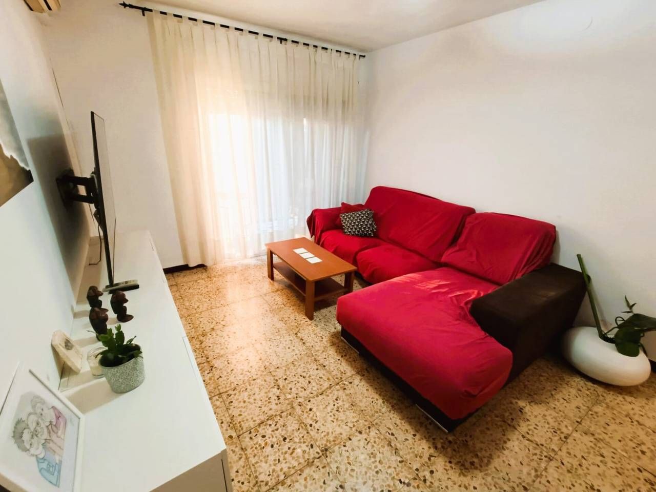 Living room of Flat for sale in Santa Coloma de Gramenet  with Balcony