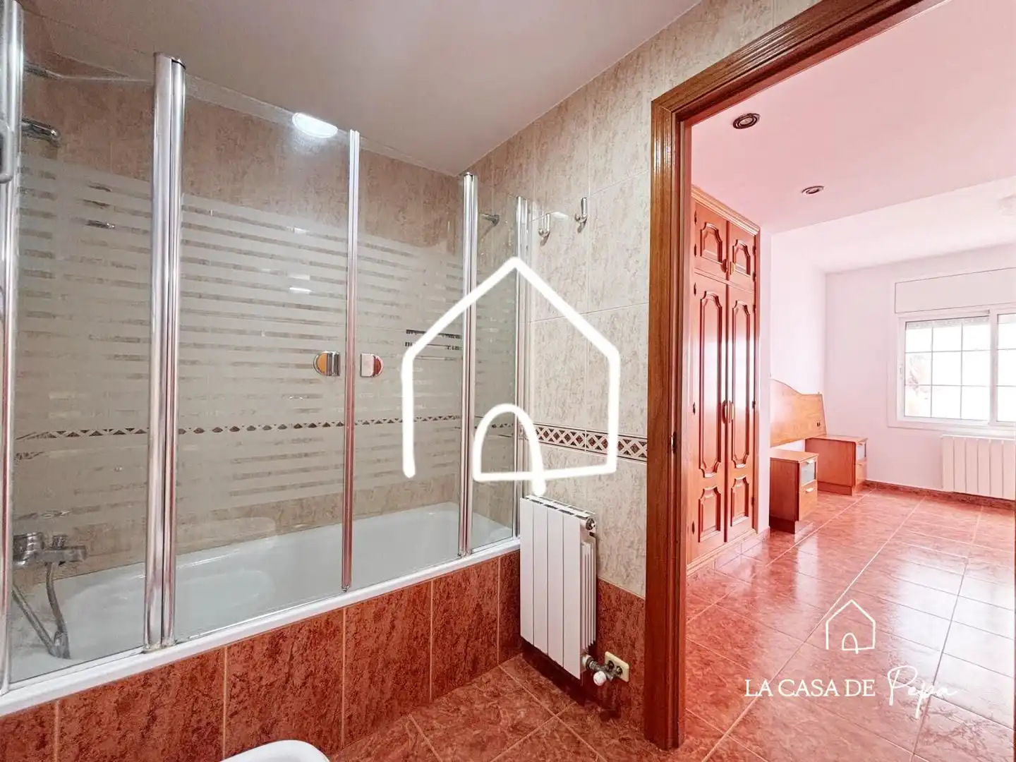 Baño de Piso en venta en Viladecans con Aire acondicionado, Calefacción y Terraza