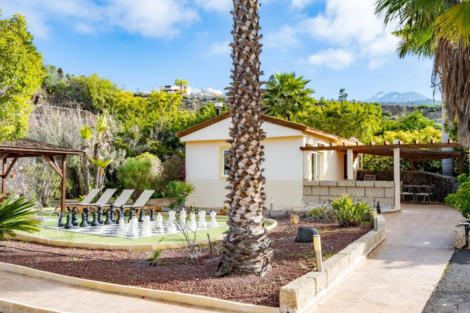 Houses for sale in Chío