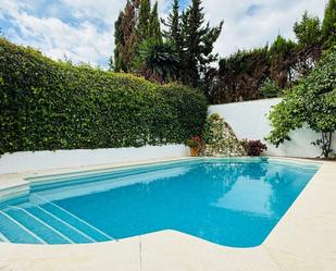 Piscina de Casa o xalet en venda en Marbella amb Aire condicionat, Jardí privat i Terrassa