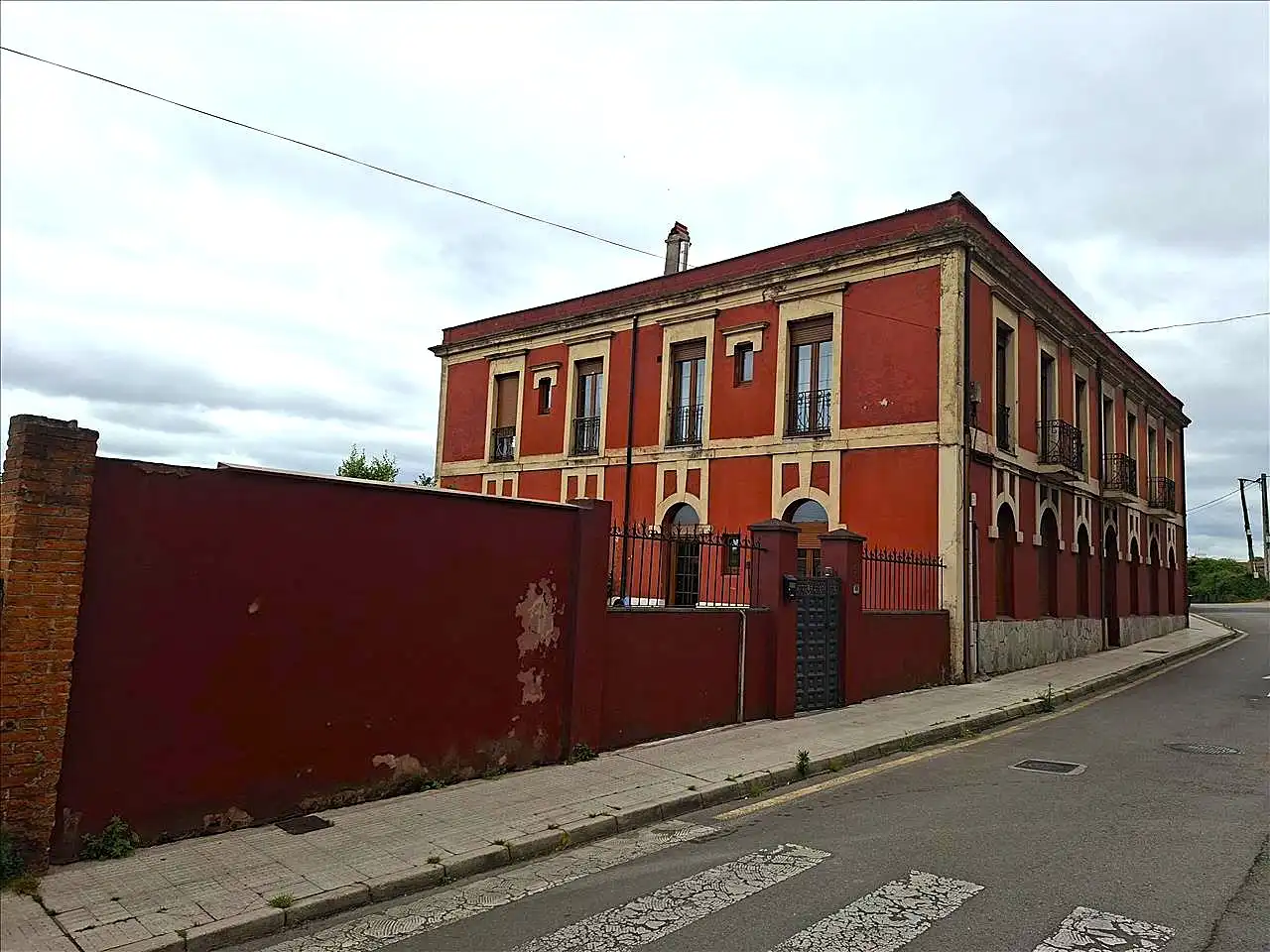 Außenansicht von Geschaftsraum zum Verkauf in Gijón 