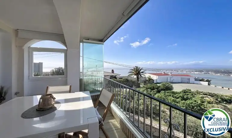 Terrassa de Apartament en venda en Roses amb Calefacció, Terrassa i Moblat