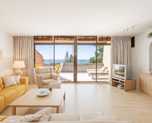 Living room of Flat for sale in Almuñécar  with Heating, Terrace and Swimming Pool
