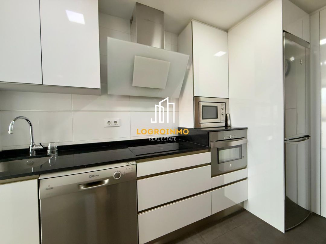 Cuina de Pis en venda en  Logroño amb Calefacció, Terrassa i Traster