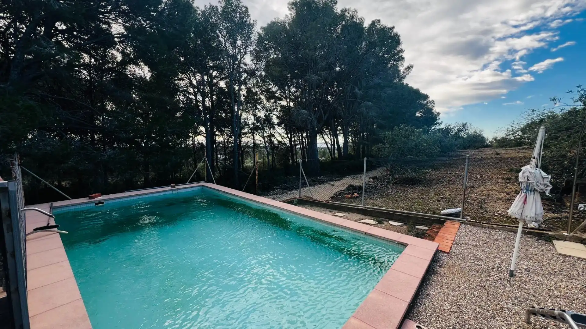 Swimming pool of Country homes for sale in Vandellòs i l'Hospitalet de l'Infant  with Swimming Pool, Furnished and Alarm