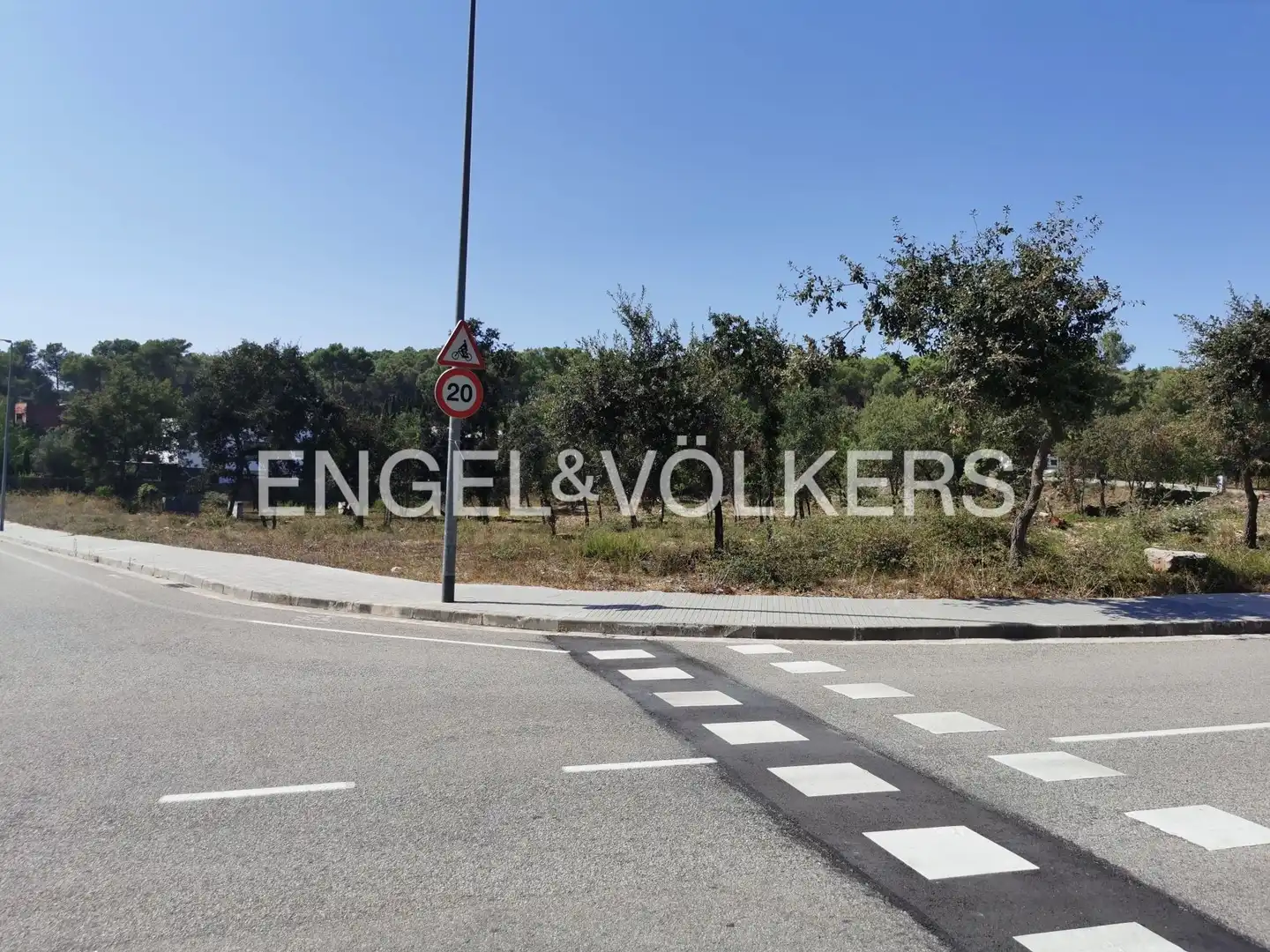 Wohnbaugrundstück zum Verkauf in Begues, imagen 10