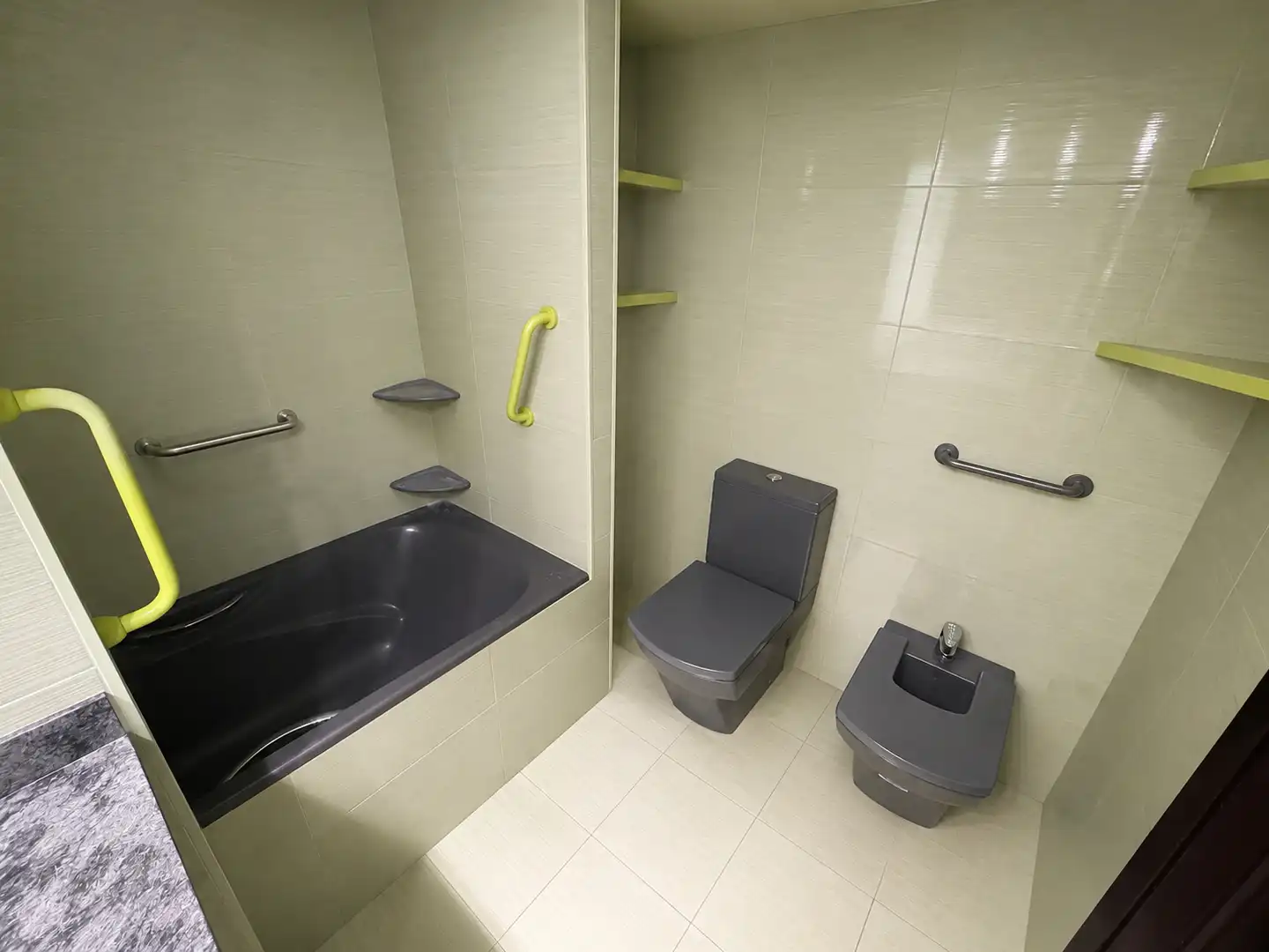 Baño de Piso de alquiler en Andorra la Vella con Calefacción, Amueblado y Horno