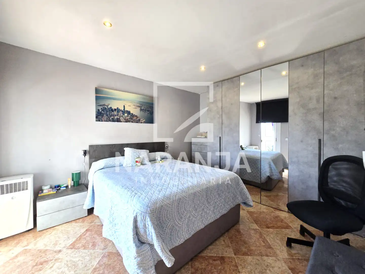 Schlafzimmer von Wohnung zum Verkauf in Santa Coloma de Gramenet mit Balkon