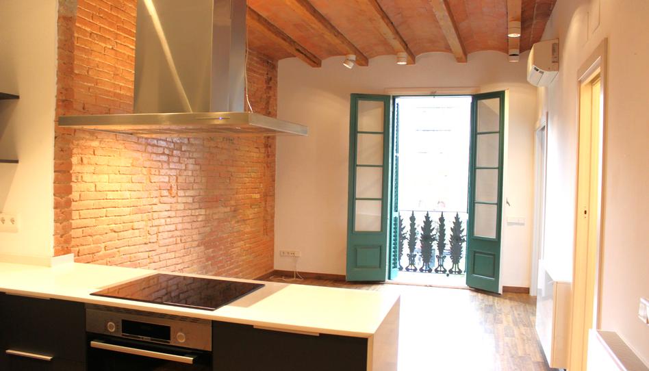 Photo 1 of Flat for sale in Carrer D'entença, Sant Antoni, Barcelona