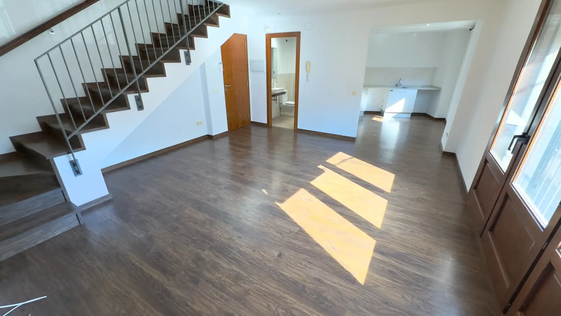 Sala de estar de Dúplex en venta en Sant Llorenç Savall con Calefacción, Parquet y Horno