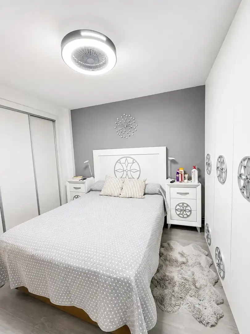 Bedroom of Flat for sale in Parla  with Heating, Parquet flooring and Terrace