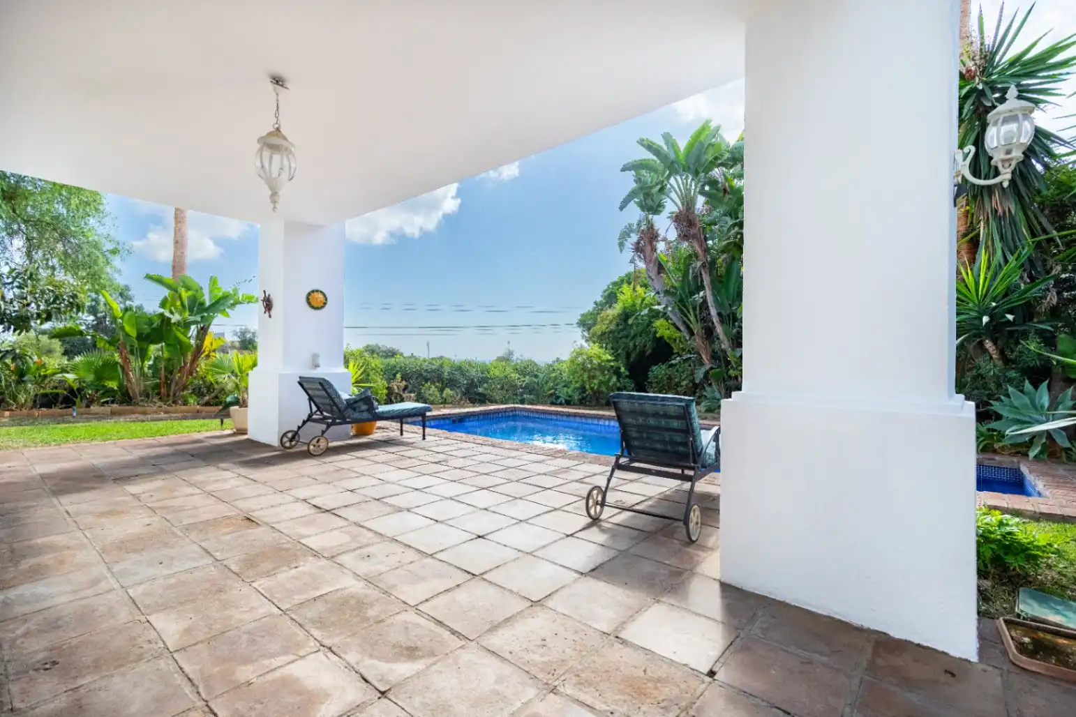 Terrassa de Casa o xalet en venda en Marbella amb Aire condicionat, Calefacció i Jardí privat