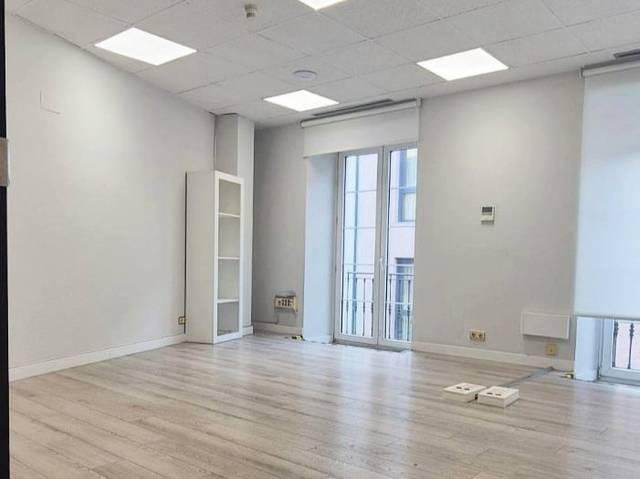 Oficina en Alquiler en Calle Duque de la Victoria, 14 en Centro