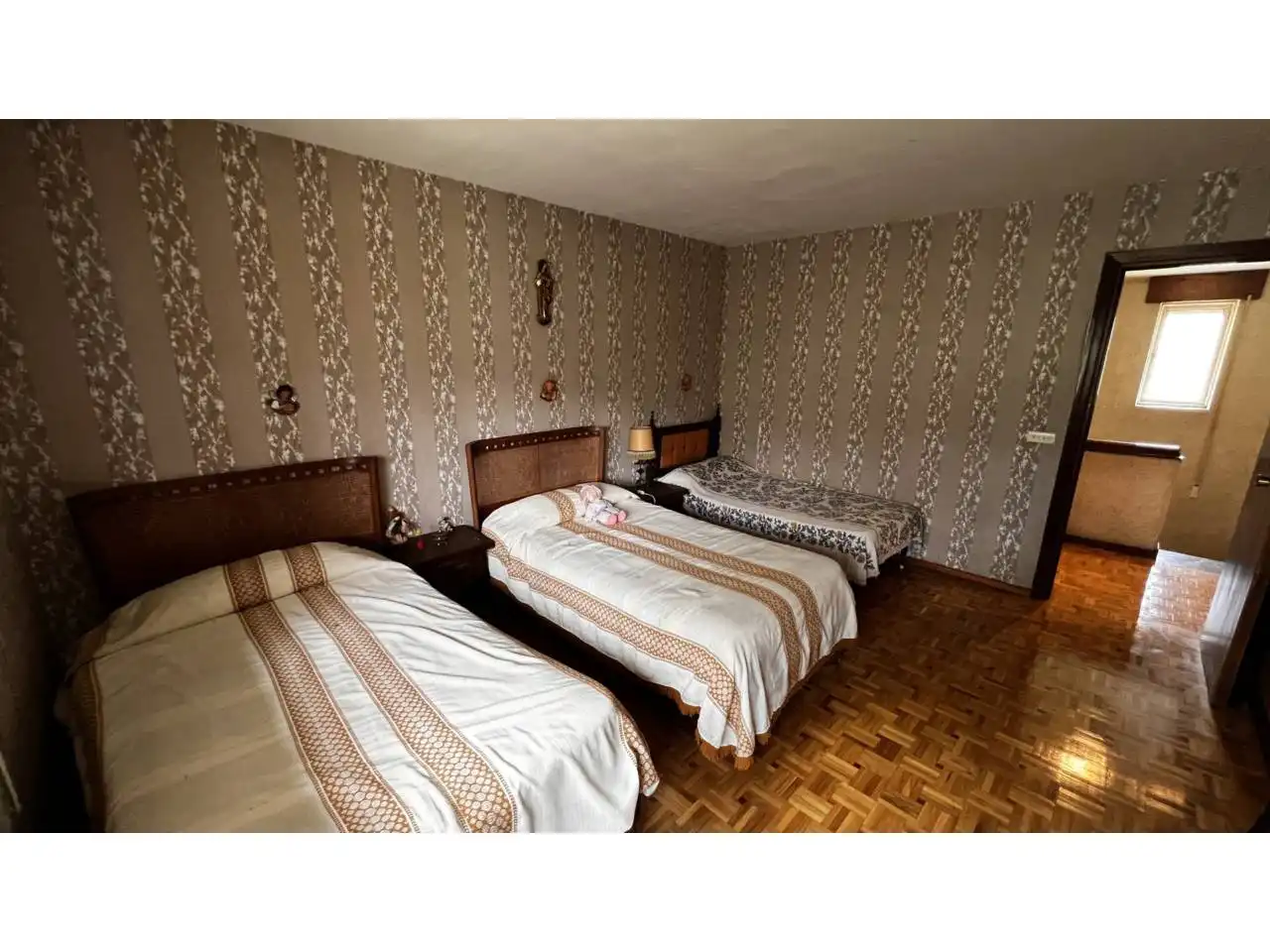 Dormitori de Casa o xalet en venda en Merindad de Montija amb Calefacció, Jardí privat i Parquet