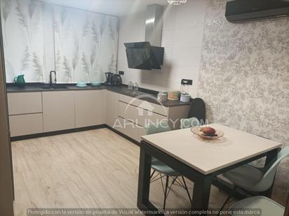 Kitchen of House or chalet for sale in Alcalá de Guadaira  with Air Conditioner, Terrace and Storage room