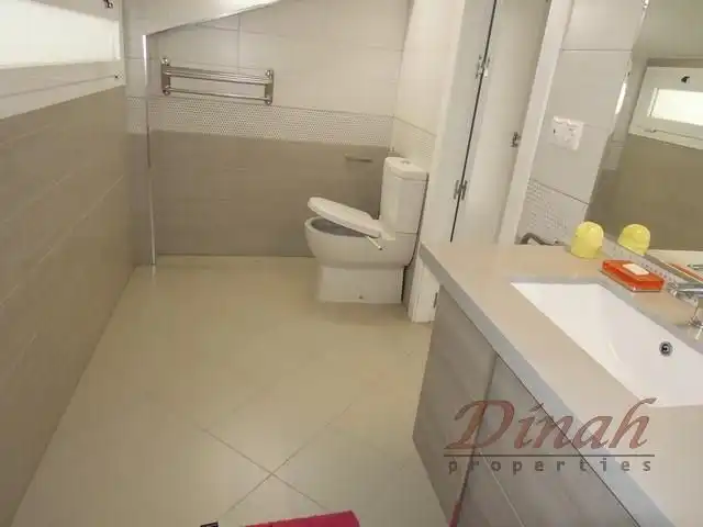 Badezimmer von Dachboden zum Verkauf in Altea mit Klimaanlage, Heizung und Terrasse