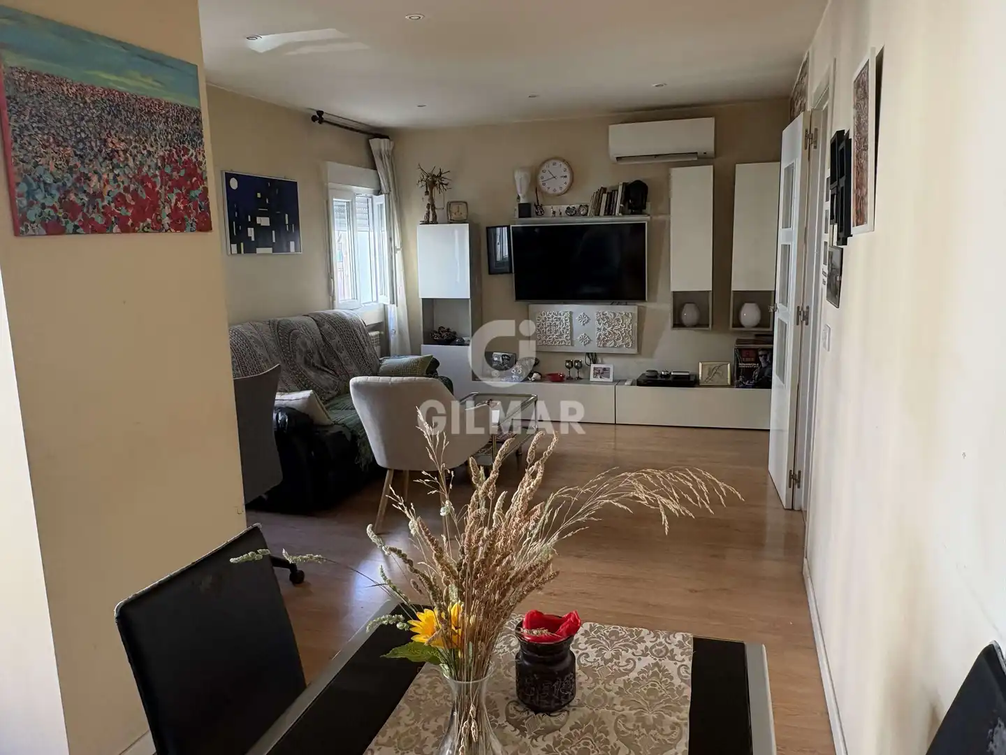 Sala d'estar de Pis en venda en Madrid amb Calefacció i Jardí privat