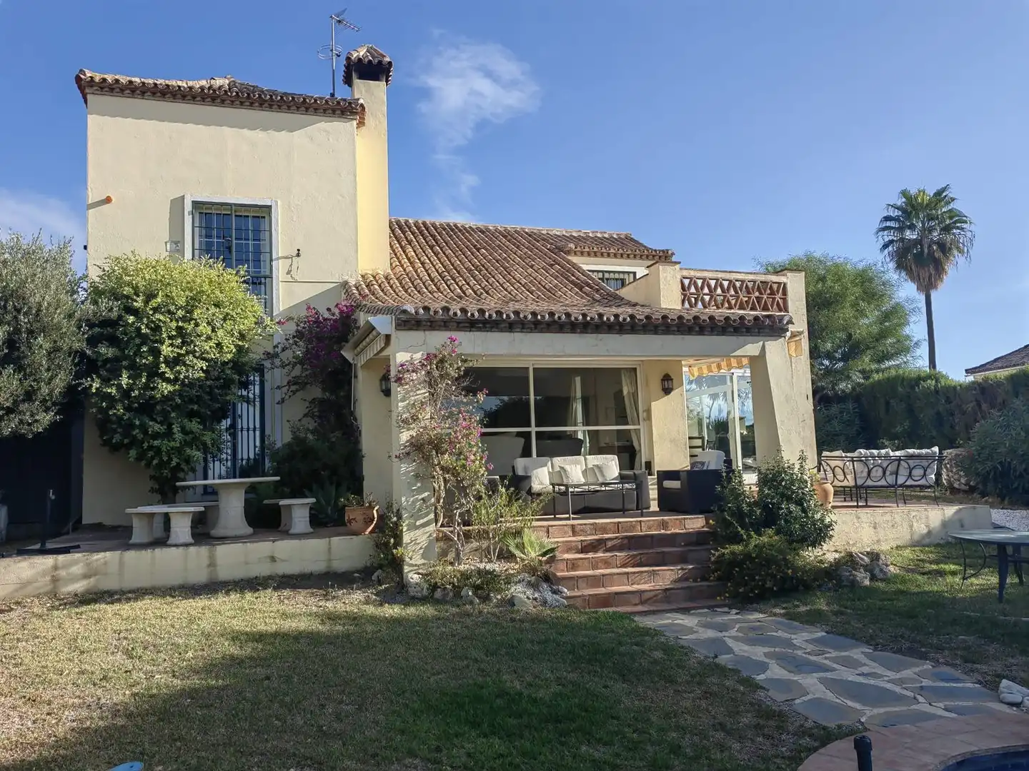 Jardí de Casa o xalet en venda en Estepona amb Aire condicionat, Jardí privat i Terrassa